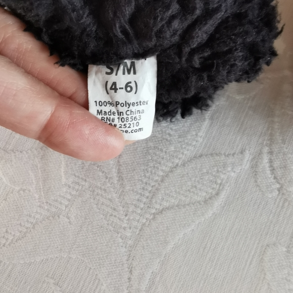 Crazy Ones Red & Black Moose Slippers Size S/M - Picture 4 of 4